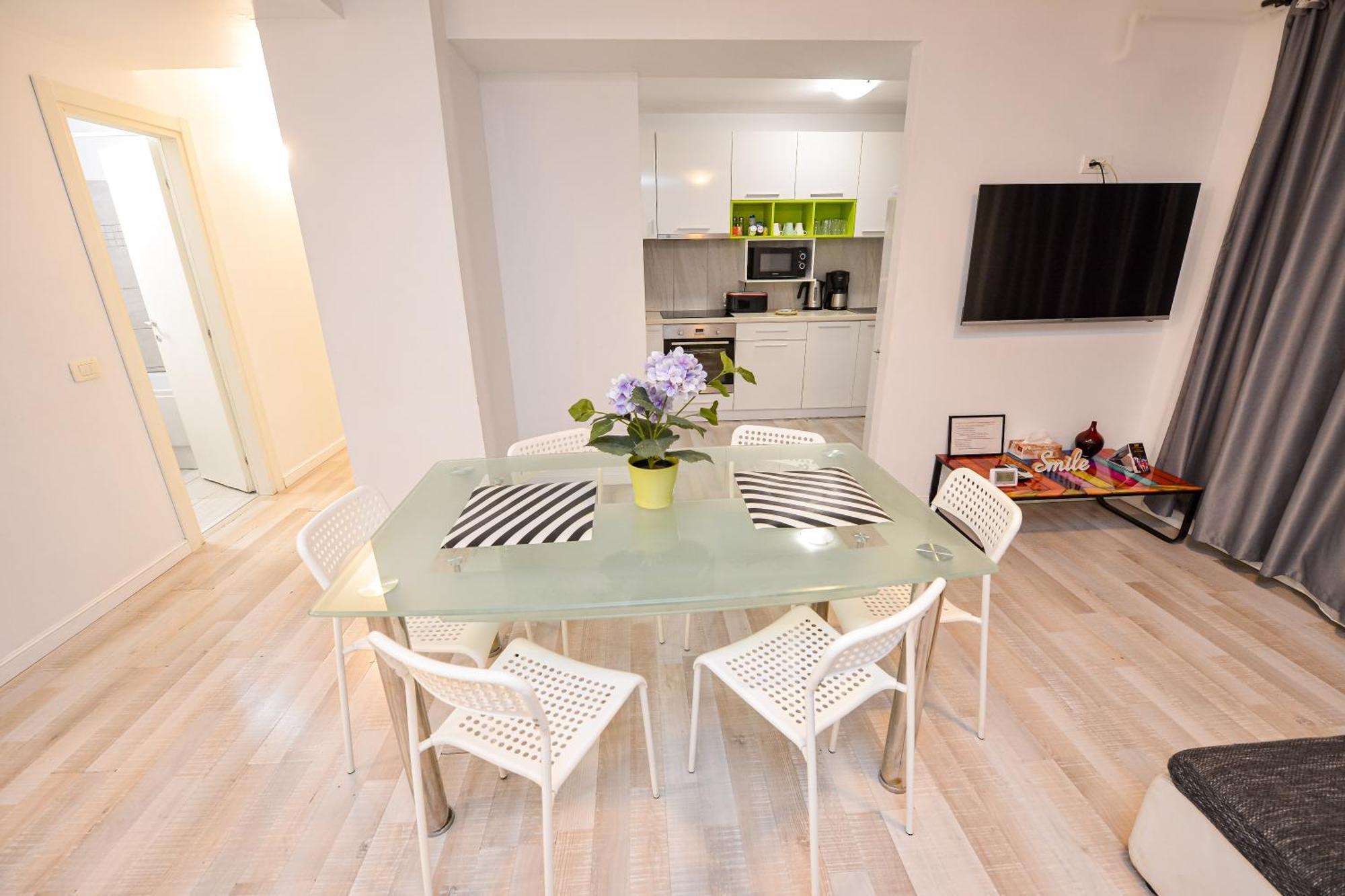 Pierre Cardin Deluxe Apartment With Terrace By Magniflex Βουκουρέστι Εξωτερικό φωτογραφία