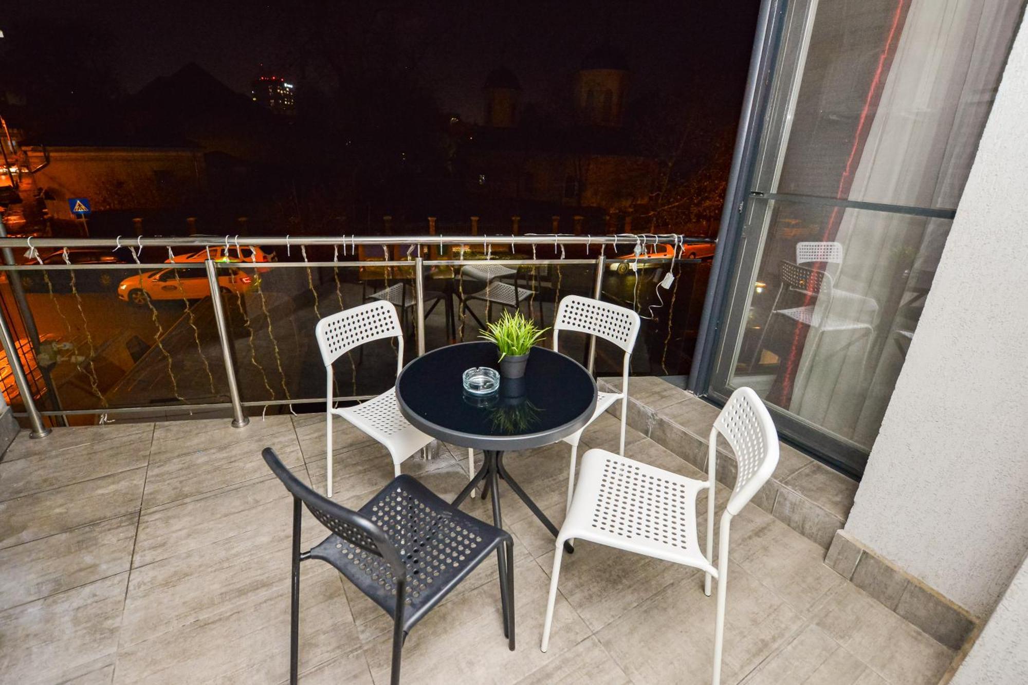 Pierre Cardin Deluxe Apartment With Terrace By Magniflex Βουκουρέστι Εξωτερικό φωτογραφία
